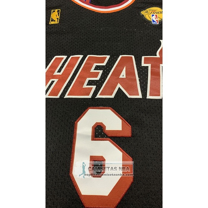 Camiseta Miami Heat LeBron James NO 6 Mitchell & Ness 2010-11 Negro